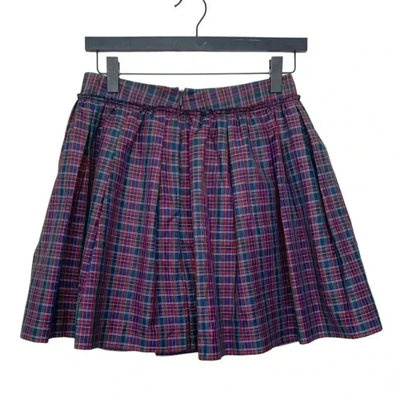 Tommy Hilfiger plaid mini  skirt, fit and flare w ruffle at  the waist - Picture 3 of 9
